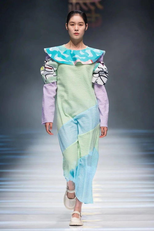 中國 河南 國際大學生時裝周 創(chuàng)新不斷,活力激揚